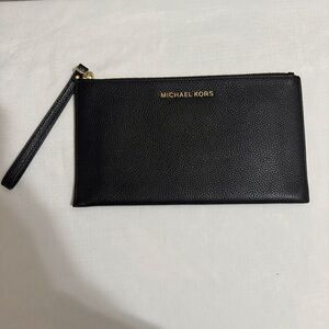 Michael Kors Large Black Jet Set Travel Clutch Wristlet